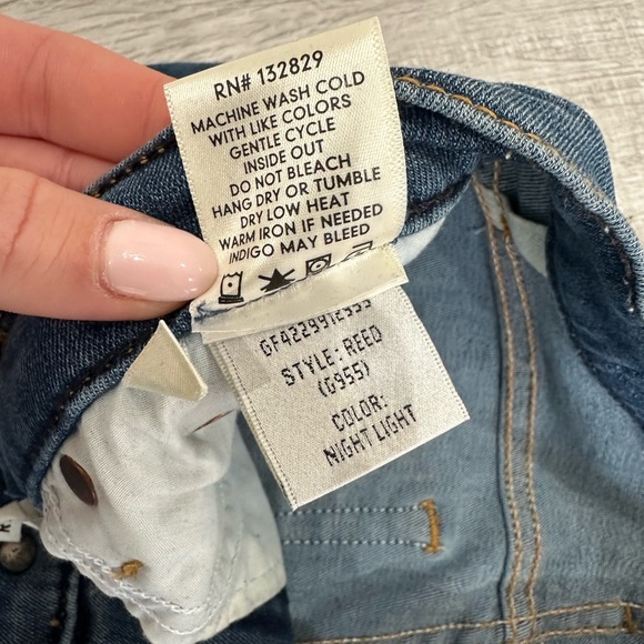 GRLFRND Revolve Reed Jeans in Night Light - Picture 6 of 7